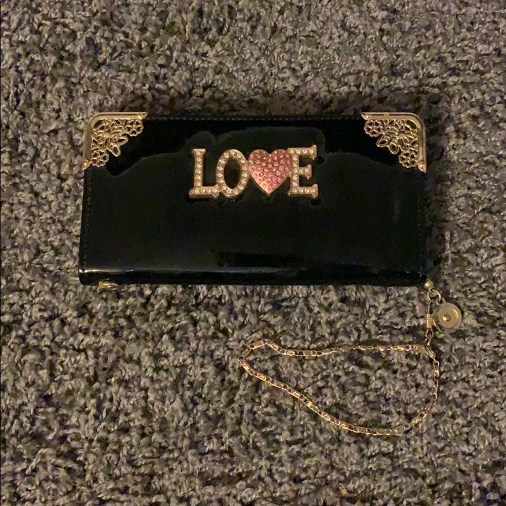 Black wallet